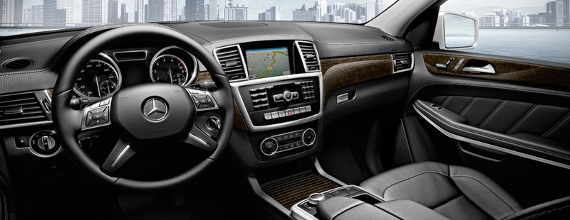 Illustration for article titled 2013 Mercedes GL350 BlueTEC - A diesel-powered Panzer